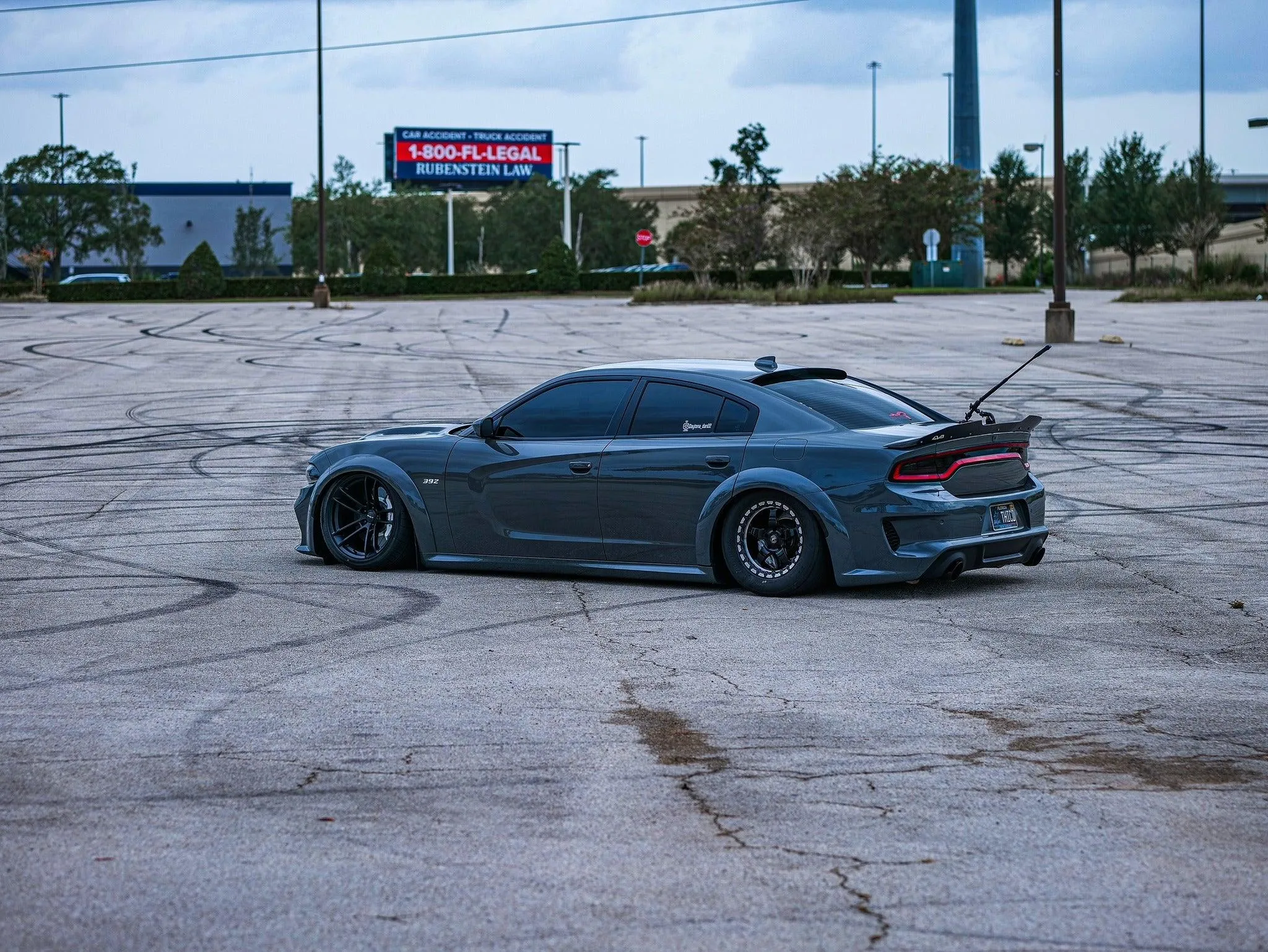 2005-2023 Dodge Charger / Challenger/ 300 Air Lift Full Air Suspension Kit With Management - Image 4