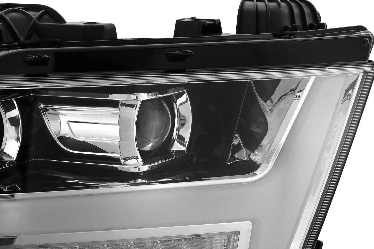 AlphaRex Projector Headlights Ram 1500 2019-2024  [Pro Series - Sequential Signal] Jet Black / Black / Chrome - Image 9