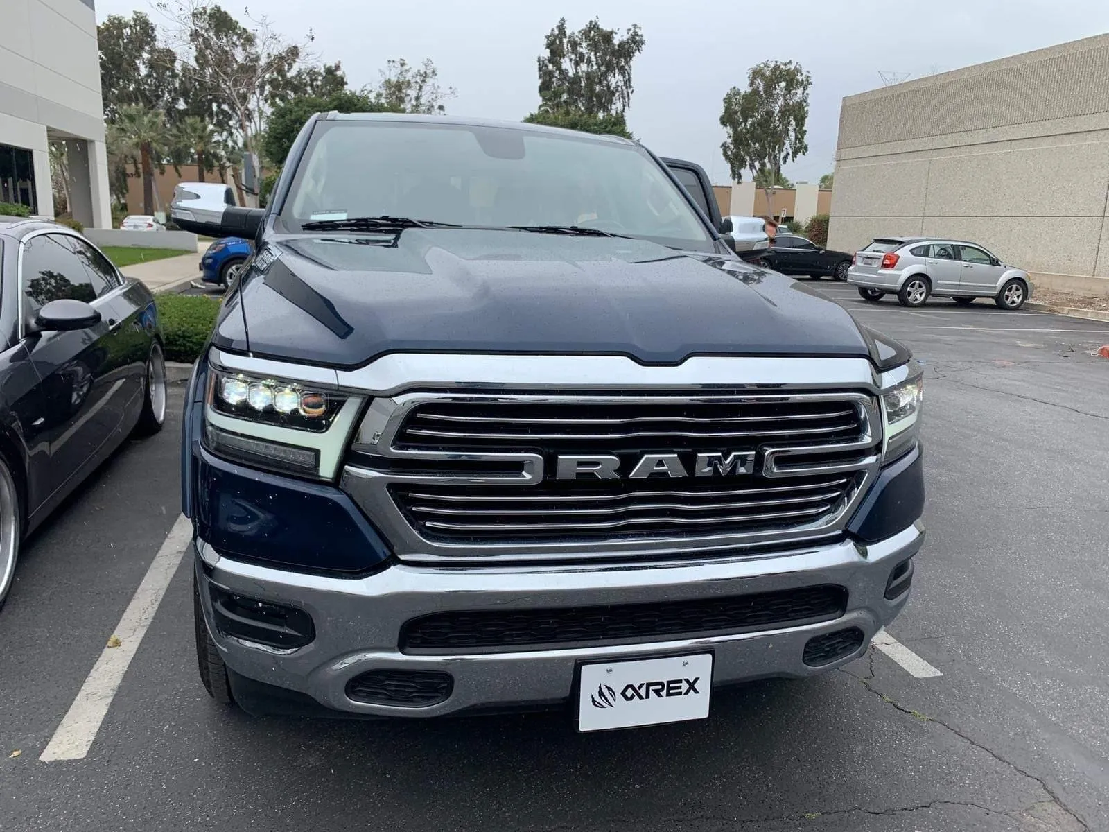 AlphaRex Quad 3D LED Projector Headlights Ram 1500 2019-2022 [Nova Series - Sequential Signal] Jet Black / Black / Chrome - Image 16