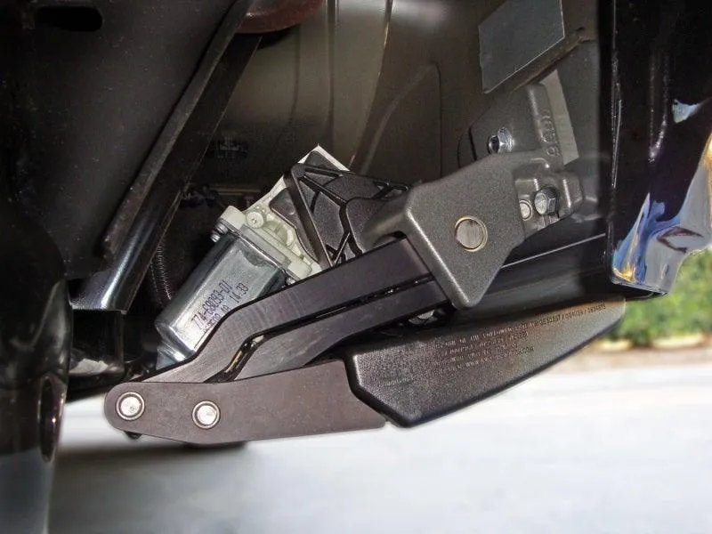 AMP Research Power Running Boards 09-18 Ram 1500 - Image 4